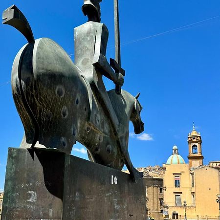 Casa Vacanze In Centro! Caltagirone Exterior foto